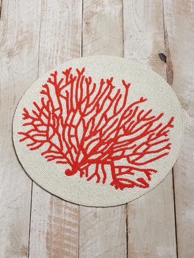 Round placemat with red beaded coral