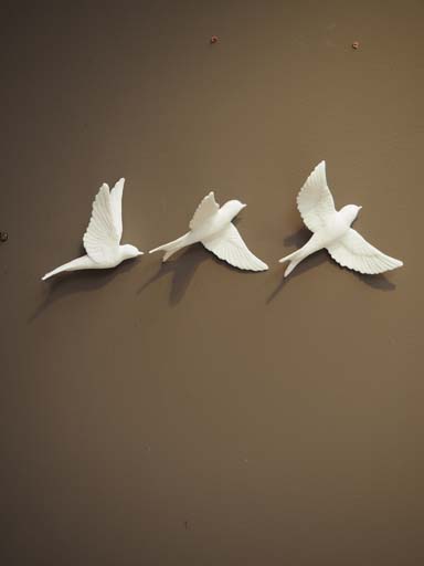 S/3 wall birds in porcelain