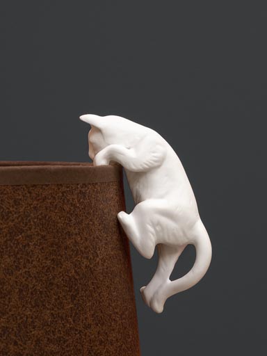 Hanging porcelain cat