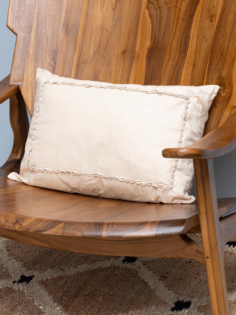 Beige cushion with shells - 6