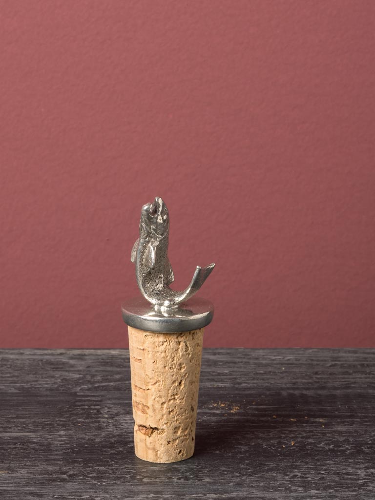 Cork stopper with pewter fish - 1