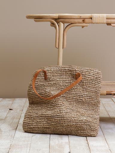 Beige bag in raffia with leather handles