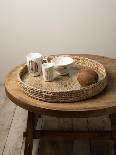 Round raffia tray with glass