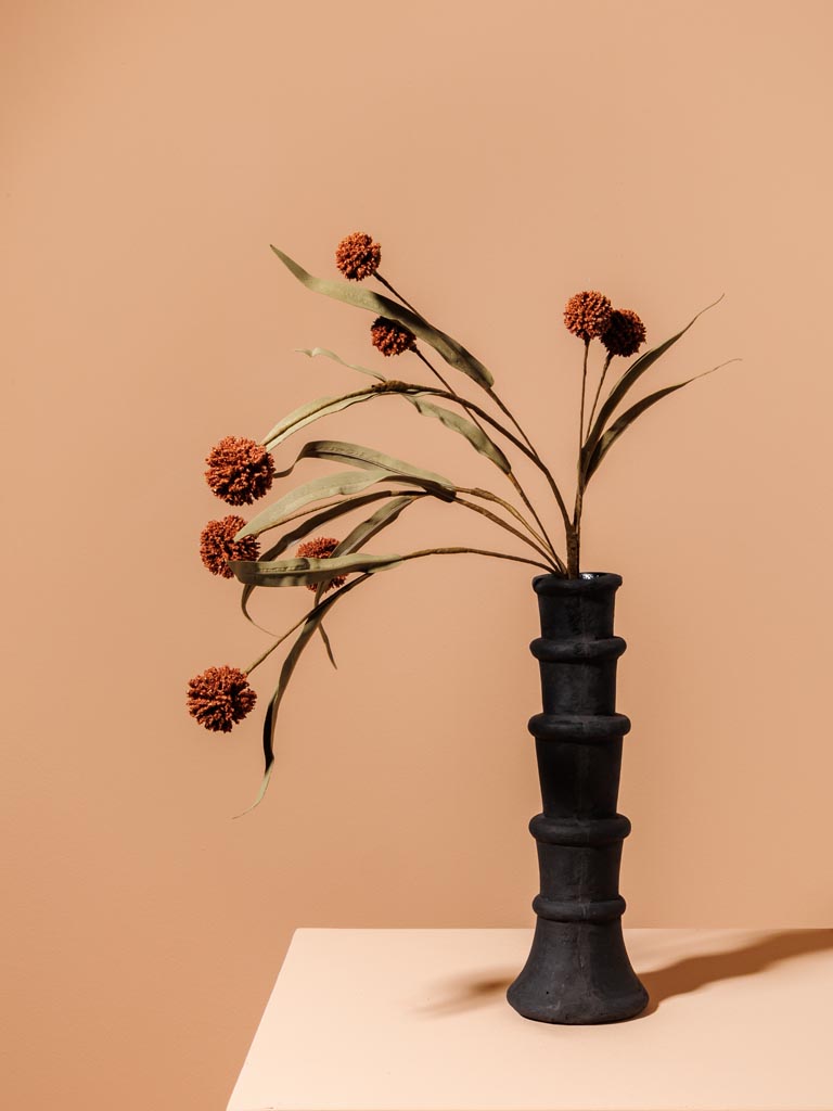 Black vase Inca - 1