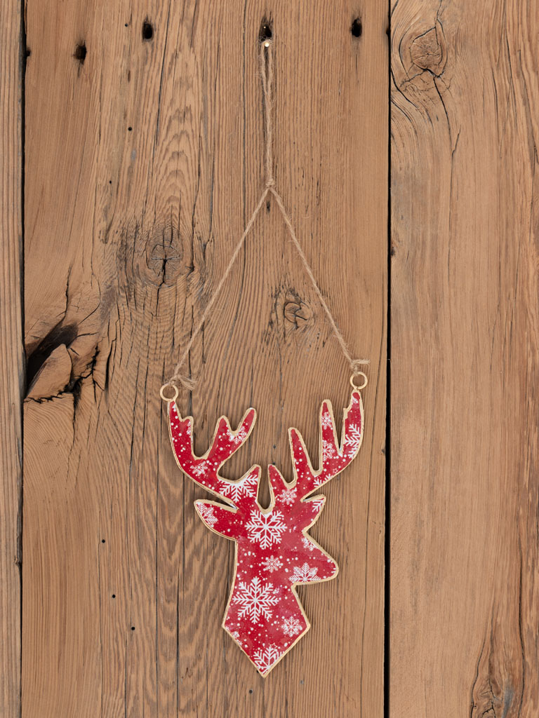 Hanging red deer with white decor - 1