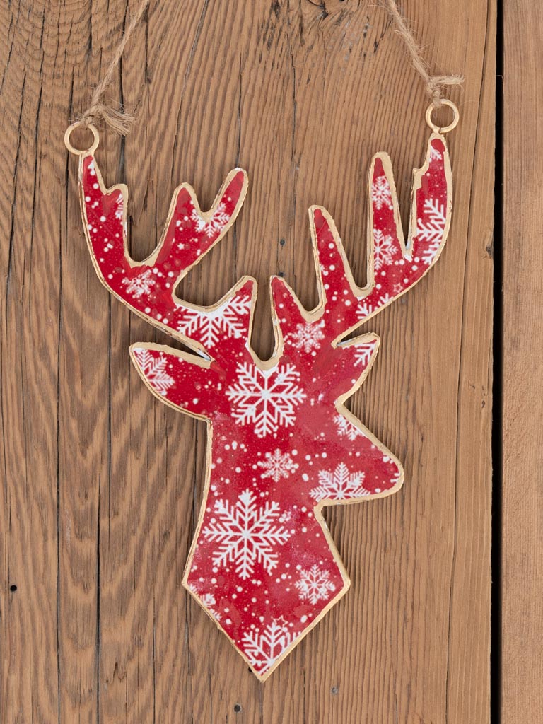Hanging red deer with white decor - 3