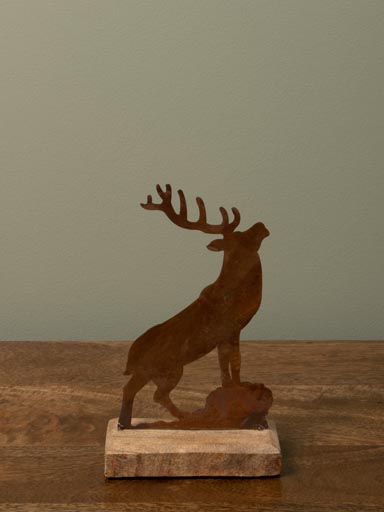 Standing roaring deer rust patina