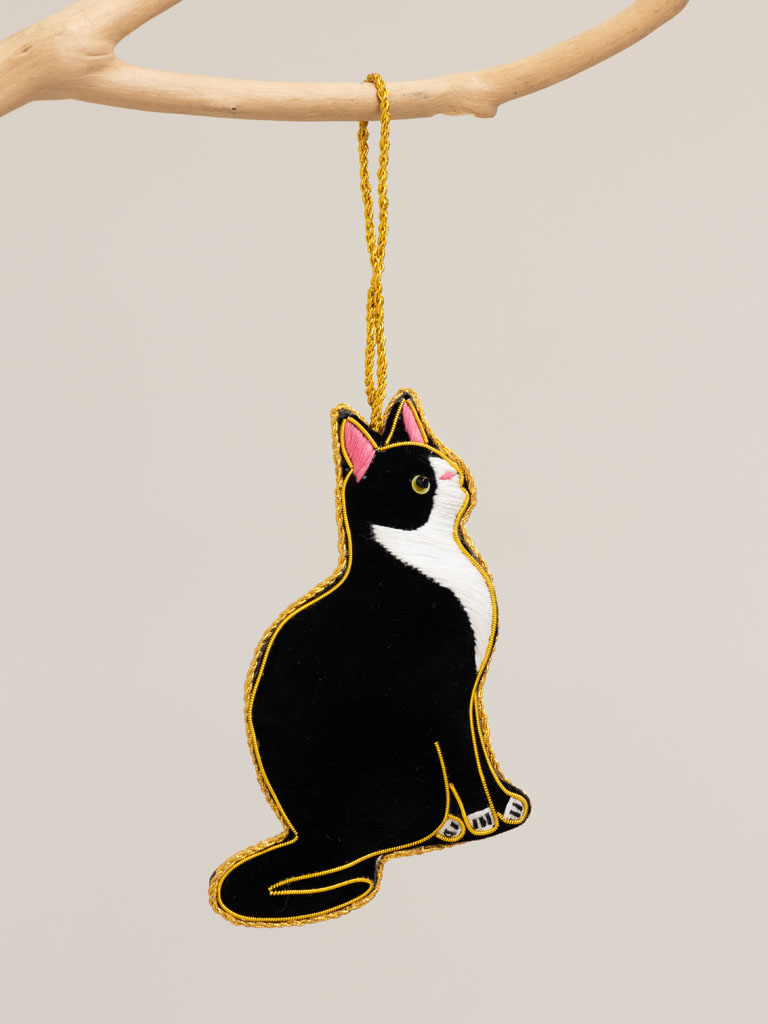 Hanging embroidered cat - 1