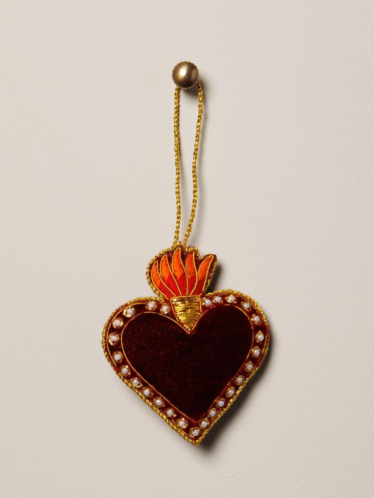 Hanging hand embroidered Eminence - 1