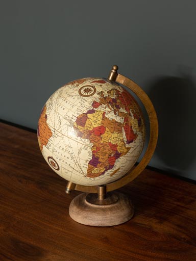 Creamy globe 6'' on low wooden stand