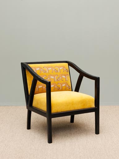Embroidered armchair Curcuma