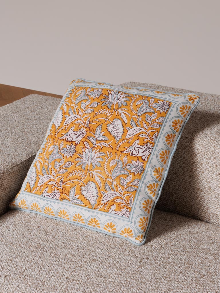 Flowery blockprint cushion curry - 3