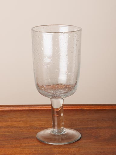 Large wine glass with Bubbles