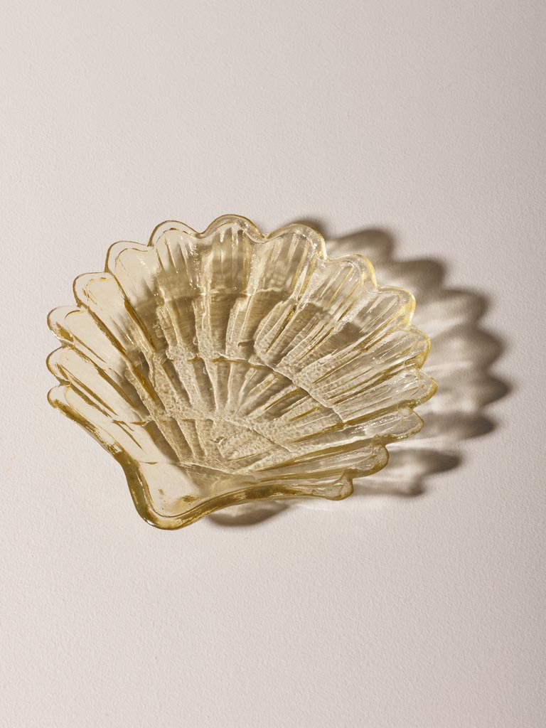 Small shell dish pale yellow - 1