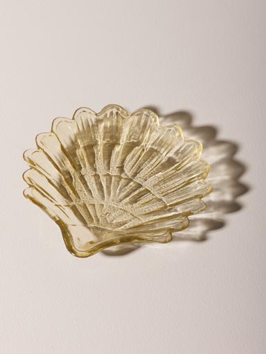 Small shell dish pale yellow