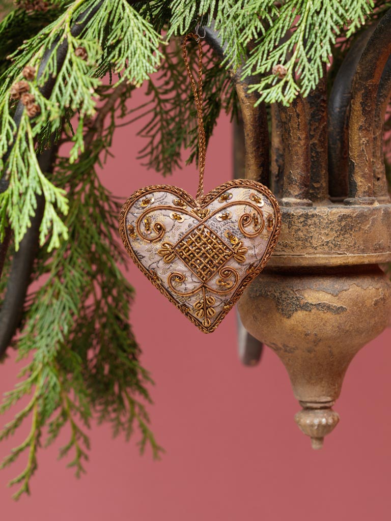 Embroidered golden hanging heart - 1