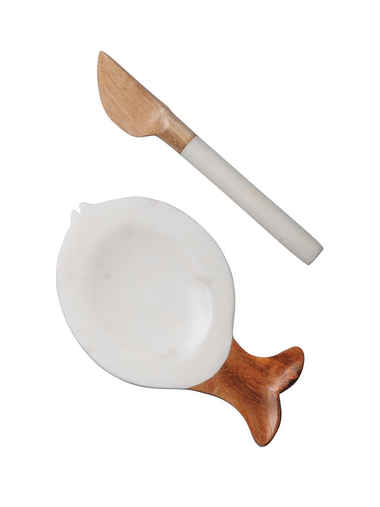 Small marble fish dish with knife - 2