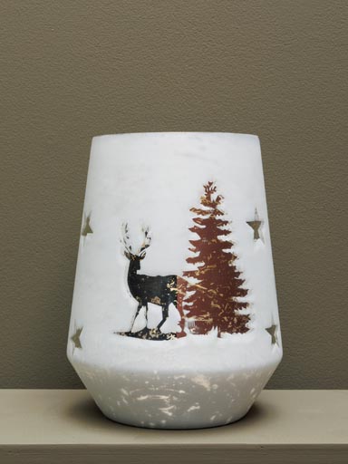 Grand photore cerf sous la neige