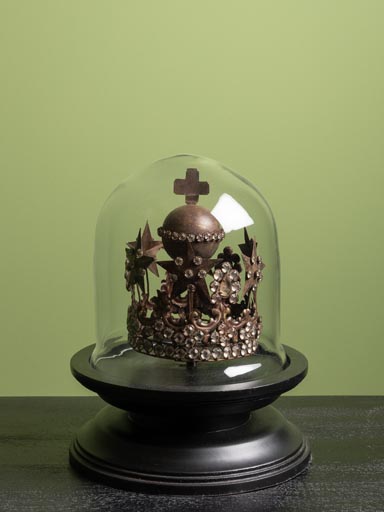 Glass dome with ex-voto crown