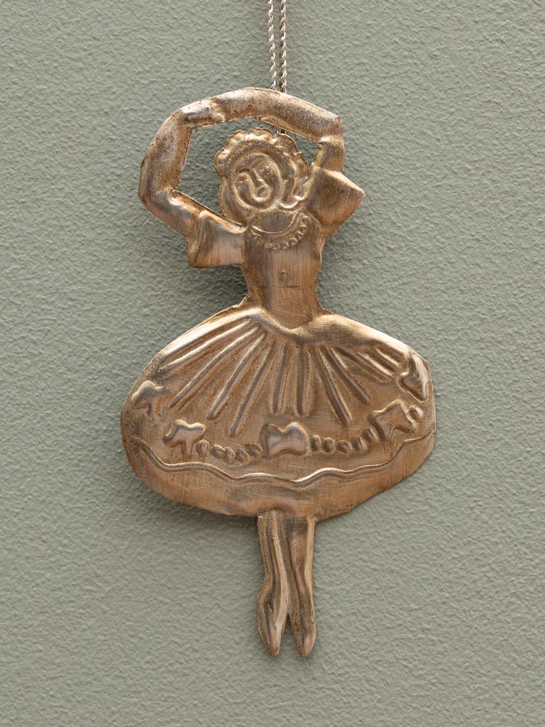 Suspension danseuse martelée - 3