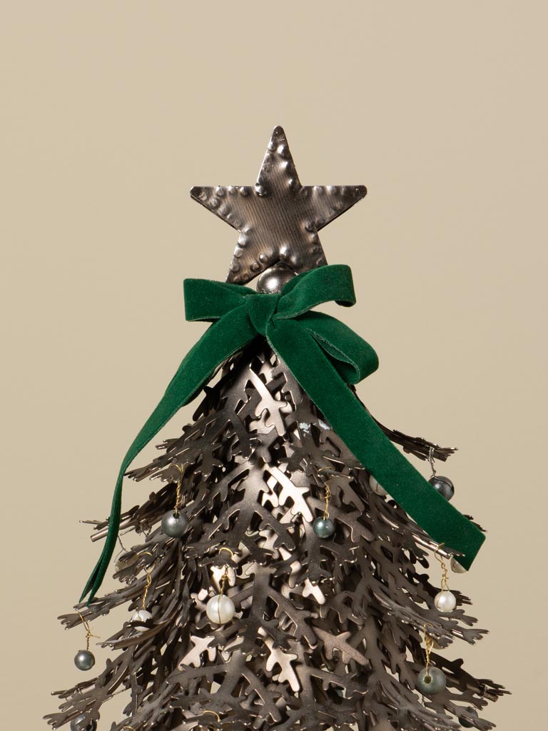 Petit sapin argent avec perles et ruban vert - 3