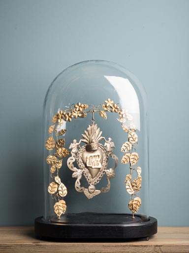 Glass dome with ex-voto garland