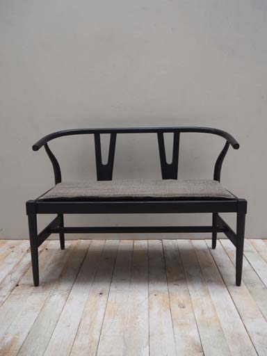 Morave Bench