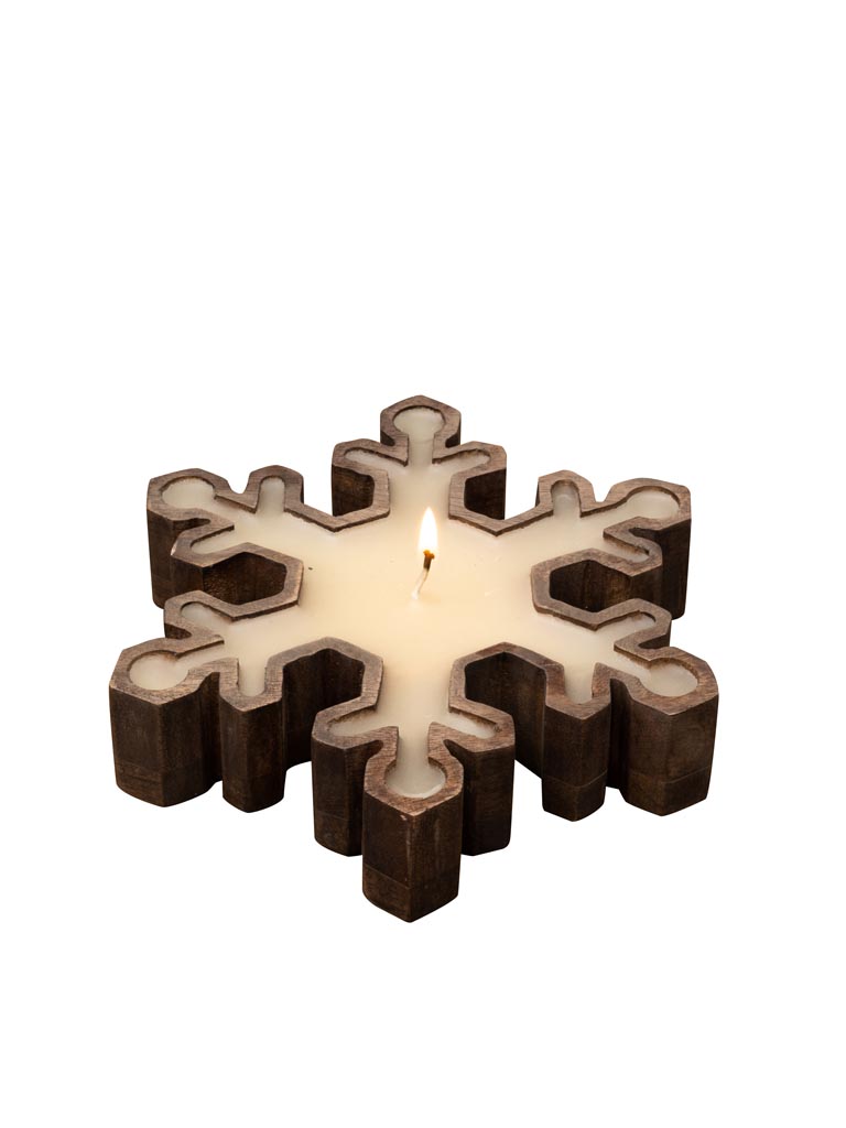 Wooden snowflake candle - 2