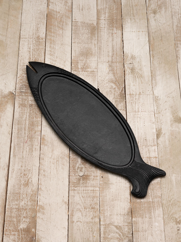 Black aluminium fish dish - 1