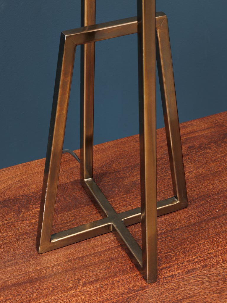 Table lamp Structure - 4