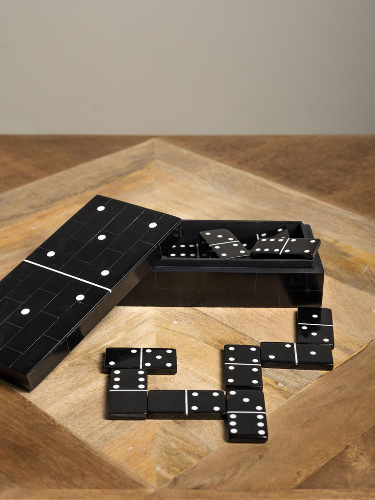 Black domino box 8 - 4