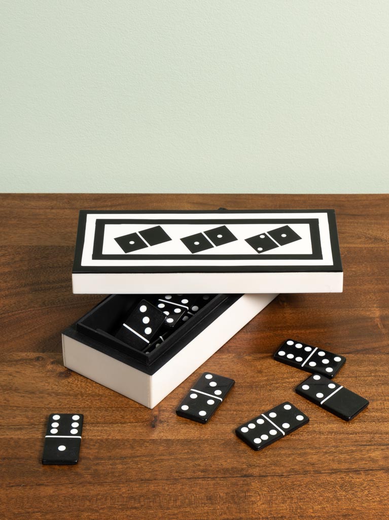 White box with black domino - 3