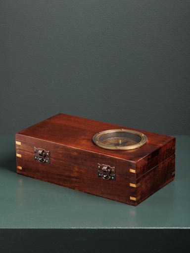 Box with compass on the lid