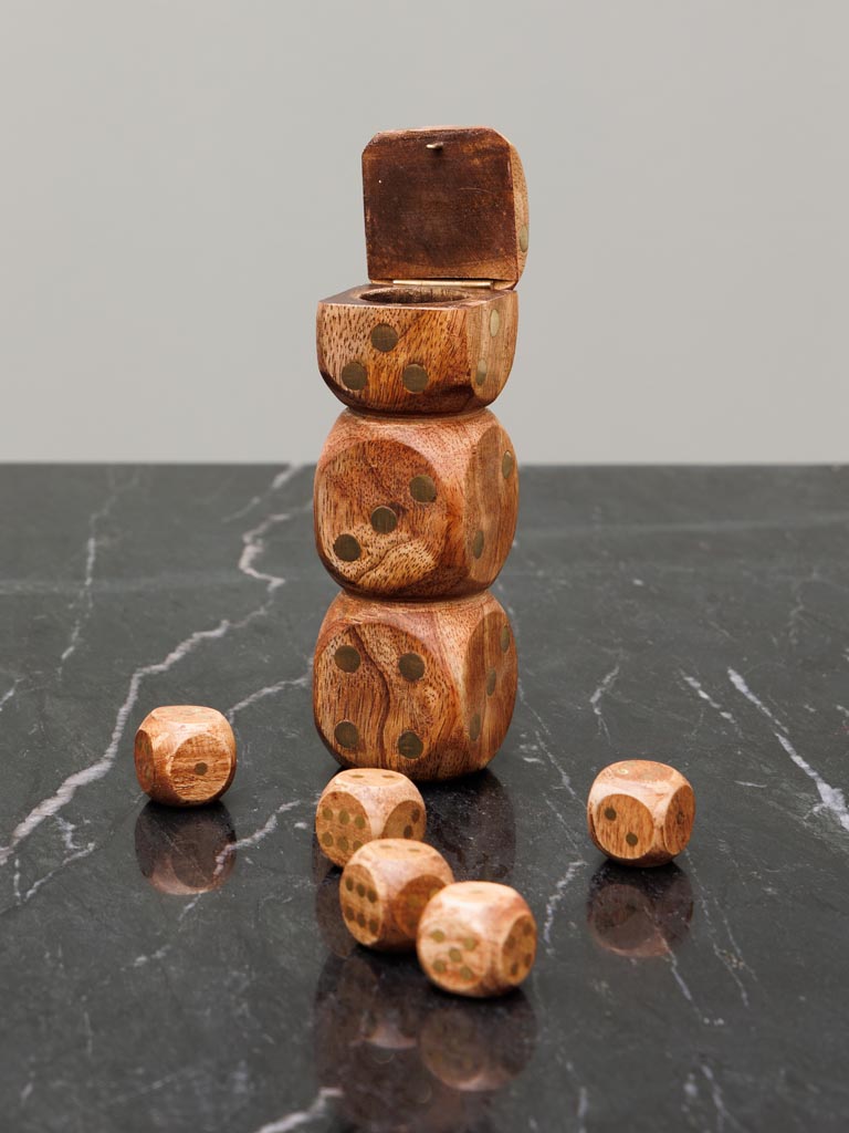 Vertical dice box - 1