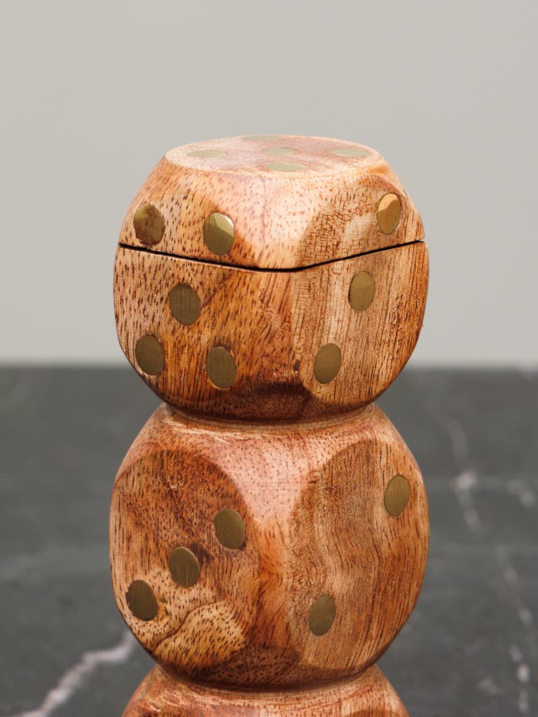 Vertical dice box - 4