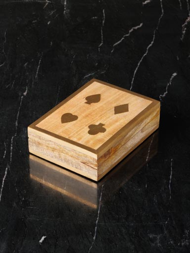 Box with brass details 2 decks of cards
