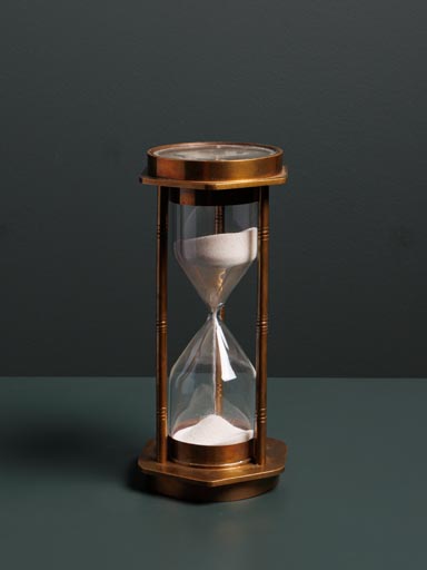 Brass sandtimer with compass