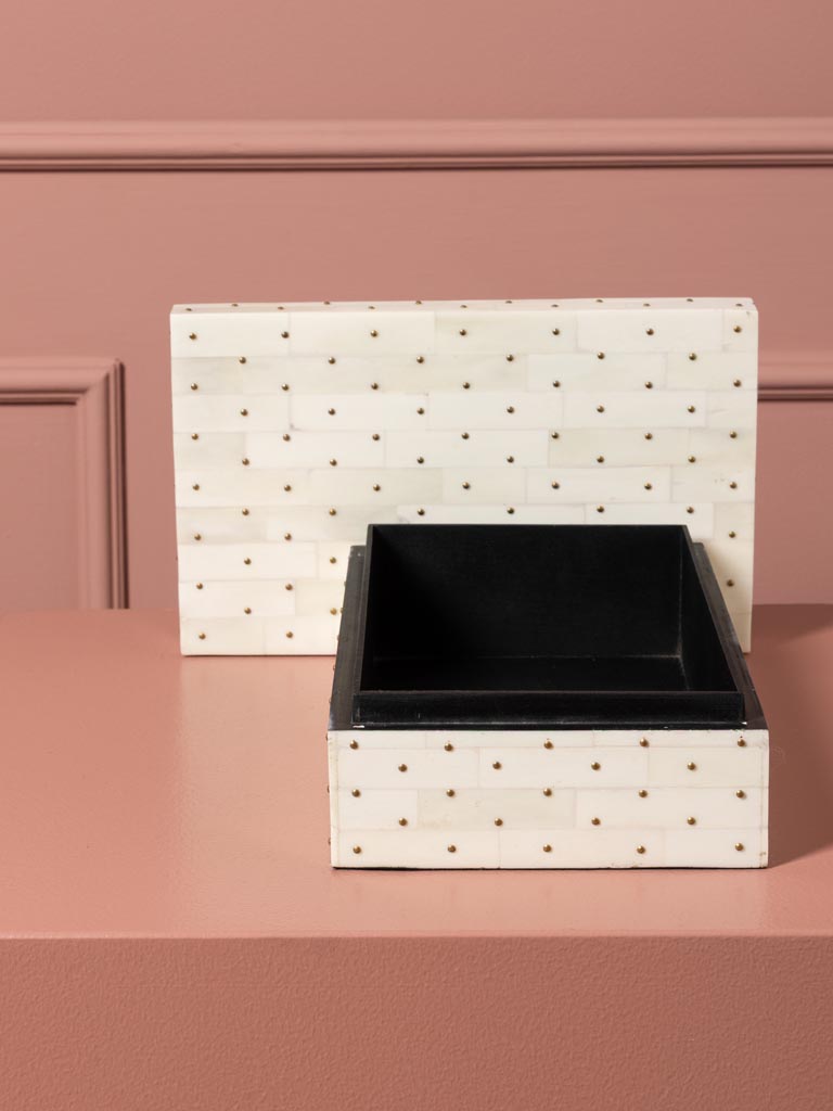 White box with studs Jackson - 5