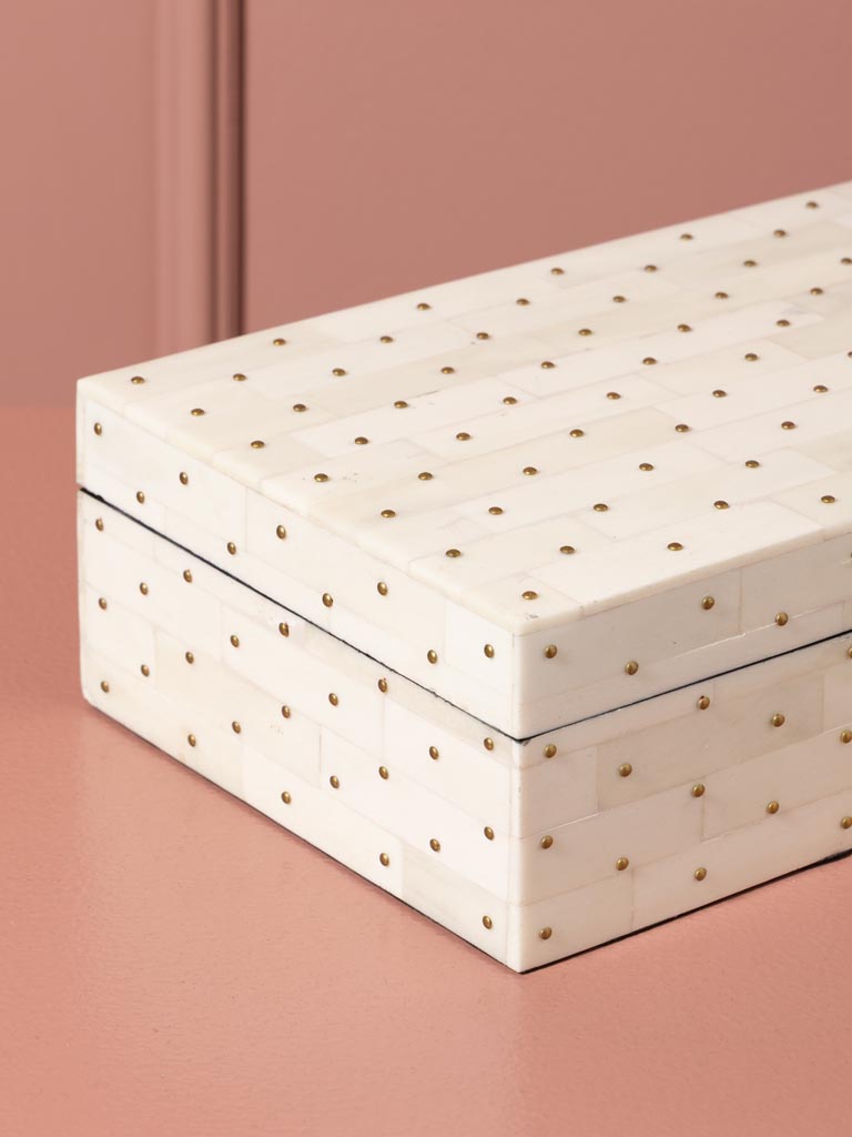 White box with studs Jackson - 4