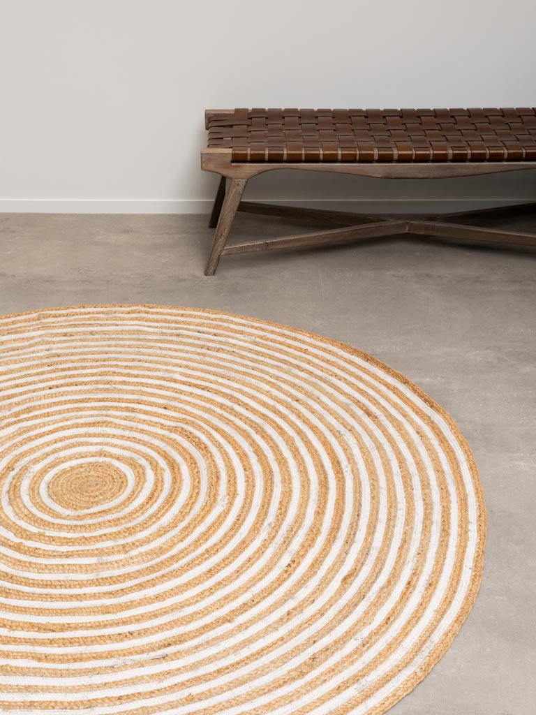 Round reversible black/white braided rug - 3