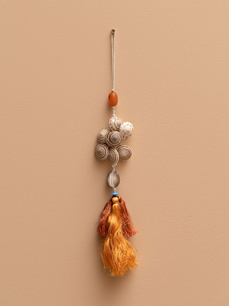 Bunch of shells with tassel Narnia - 1