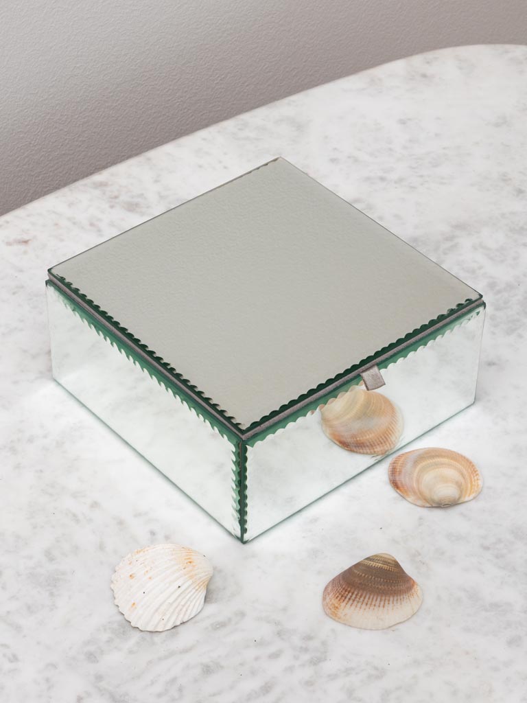 Diamond cut mirror box - 3