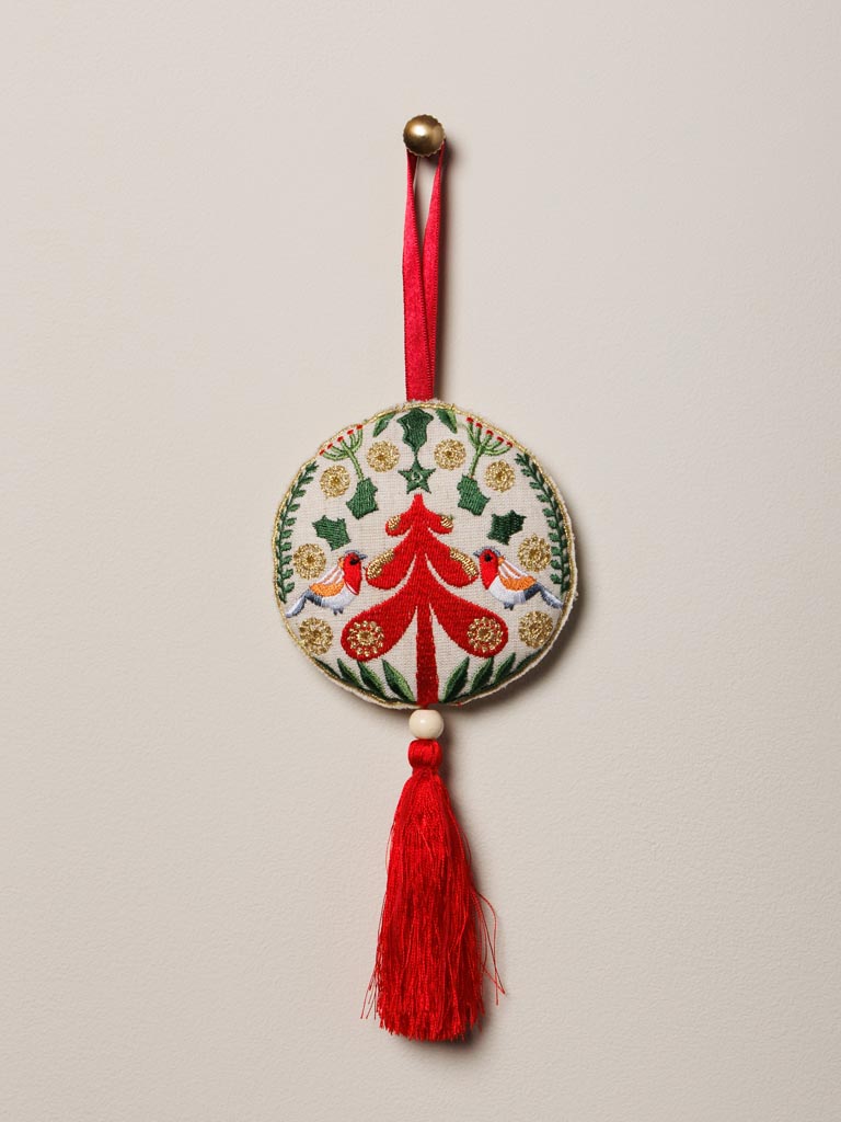Hanging hand embroidered Satin Forest - 1