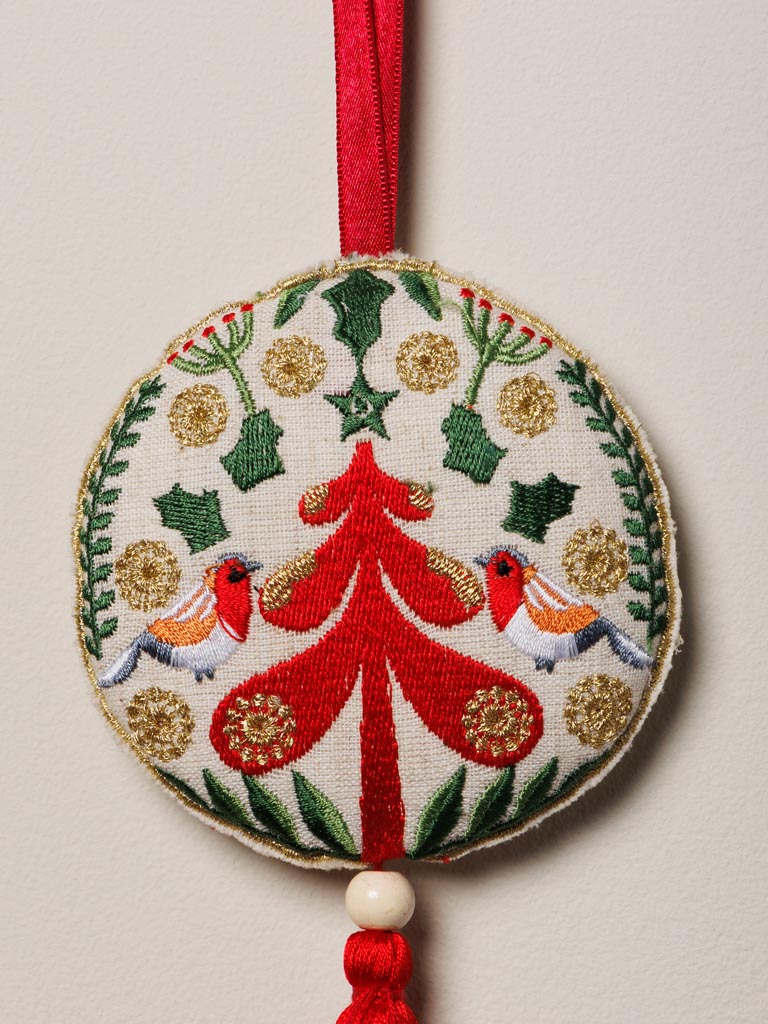 Hanging hand embroidered Satin Forest - 3