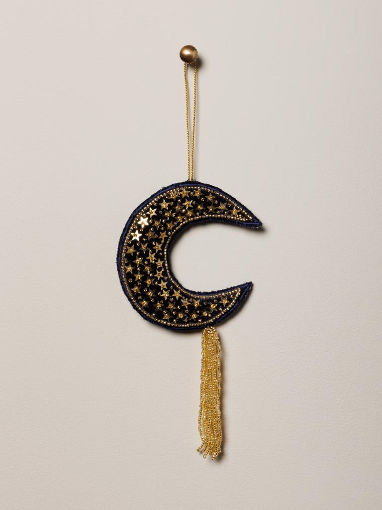 Hanging hand embroidered Crescent - 1