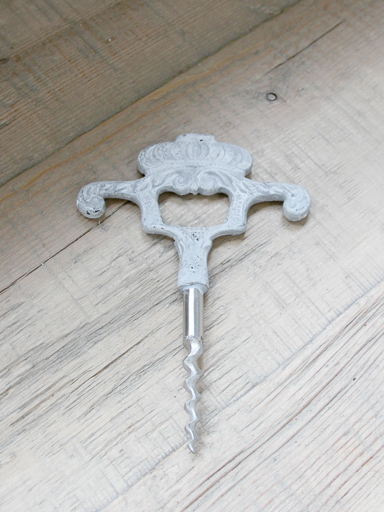 Cork opener w/crown.
