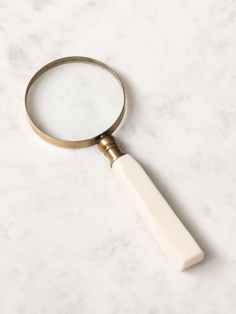 Small magnifier with square resin handle - 1