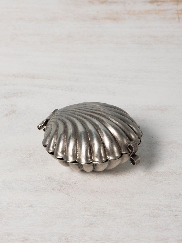Beach ashtray shell shape - 1