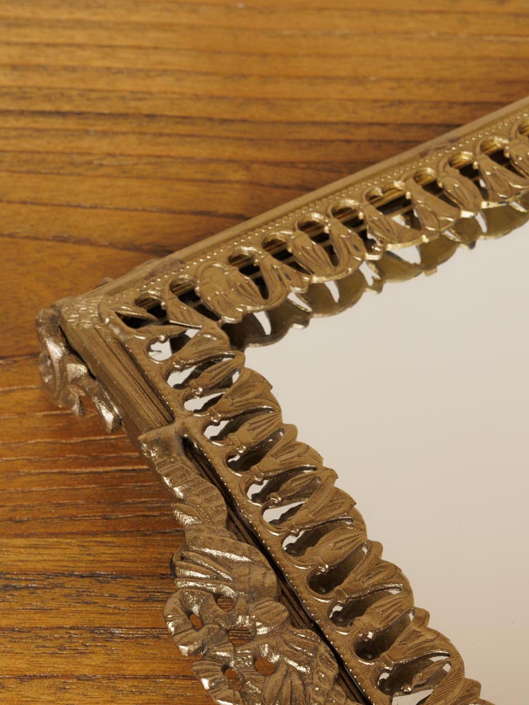Mirrored tray scalloped edges - 5