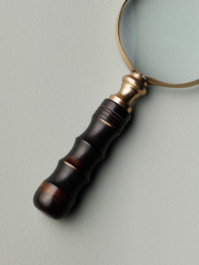 Small magnifier with dark wood handle - 3